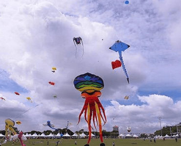 festibal layang layang sedunia pasir gudang permainan tradisional